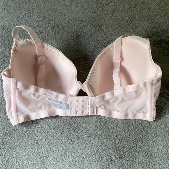 🎊 2/$30 VENUS Light Pink Bra - Picture 3 of 5